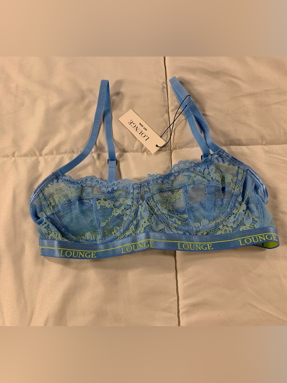 New LOUNGE bra size 34B